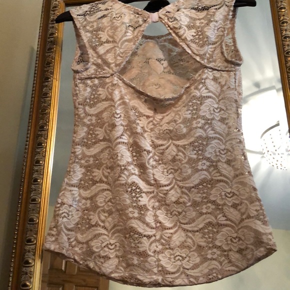 MAURICES NWOT BLUSH PINK LACE SLEEVELESS TOP - Picture 3 of 16